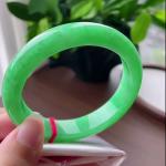 满绿正圈手镯